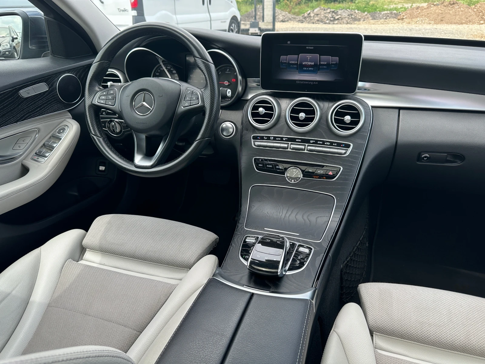 Mercedes-Benz C 220 AMG PACK* KEYLESS* BLIND SPOT* ECO, снимка 12 - Автомобили и джипове - 54781998
