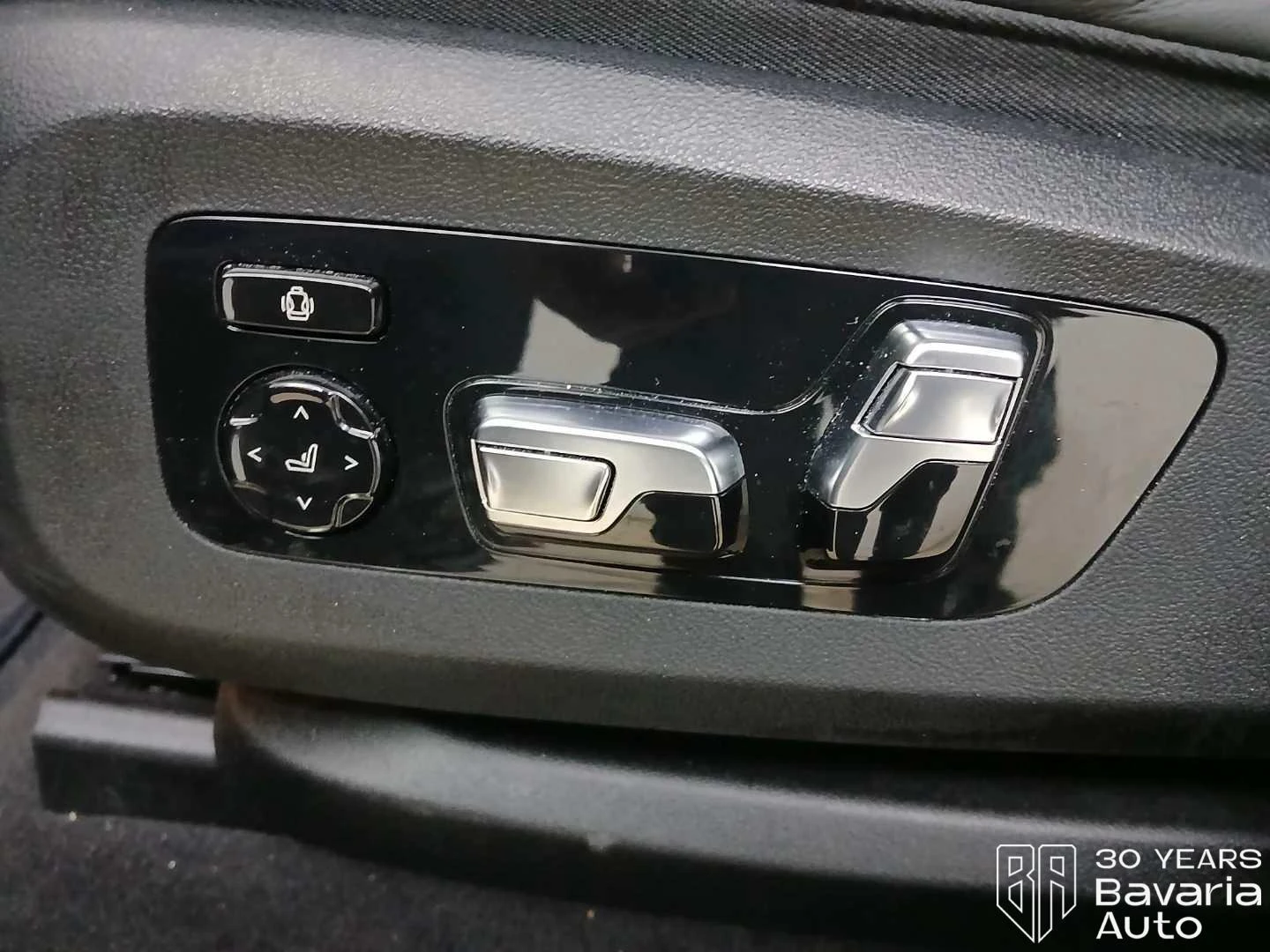 BMW XM 50e Sportautomatic, снимка 13 - Автомобили и джипове - 54969899
