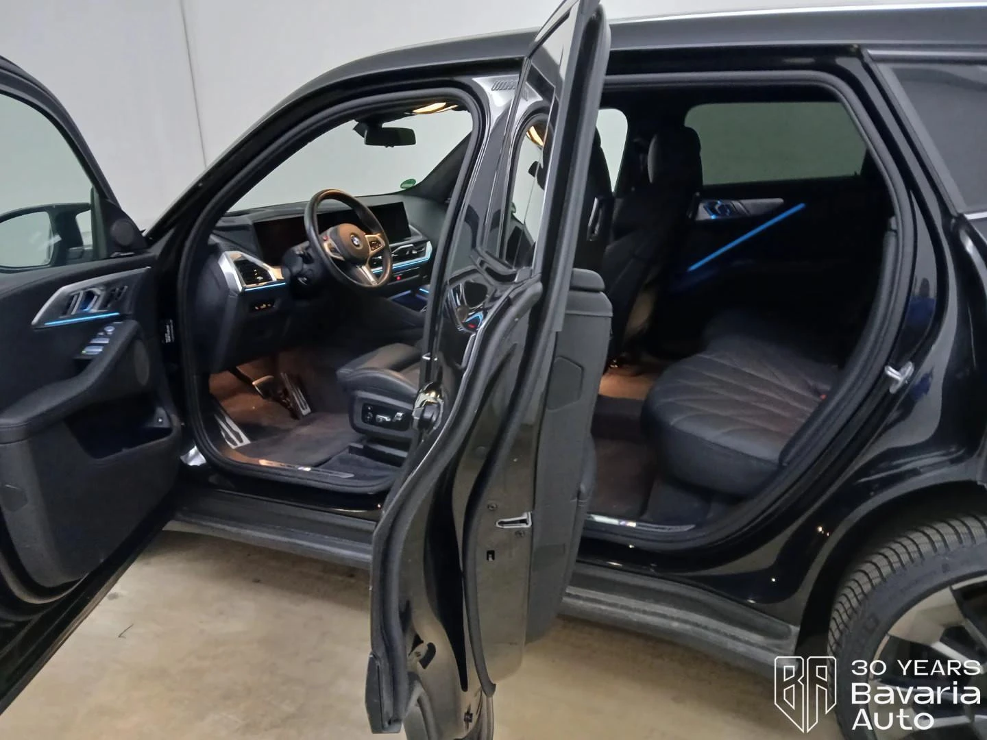 BMW XM 50e Sportautomatic, снимка 5 - Автомобили и джипове - 54969899