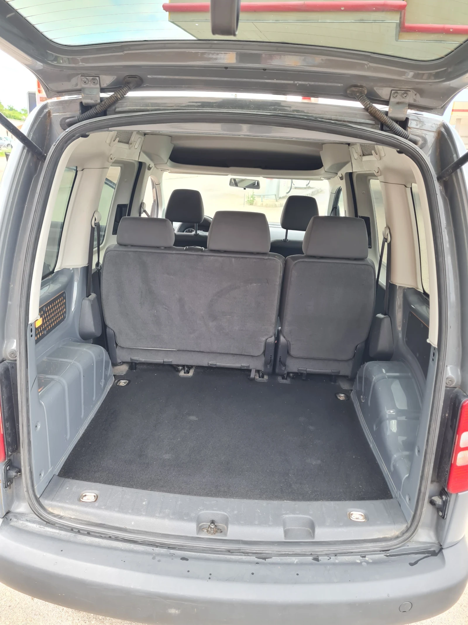 VW Caddy 1.2 TSI , снимка 10 - Автомобили и джипове - 55017966