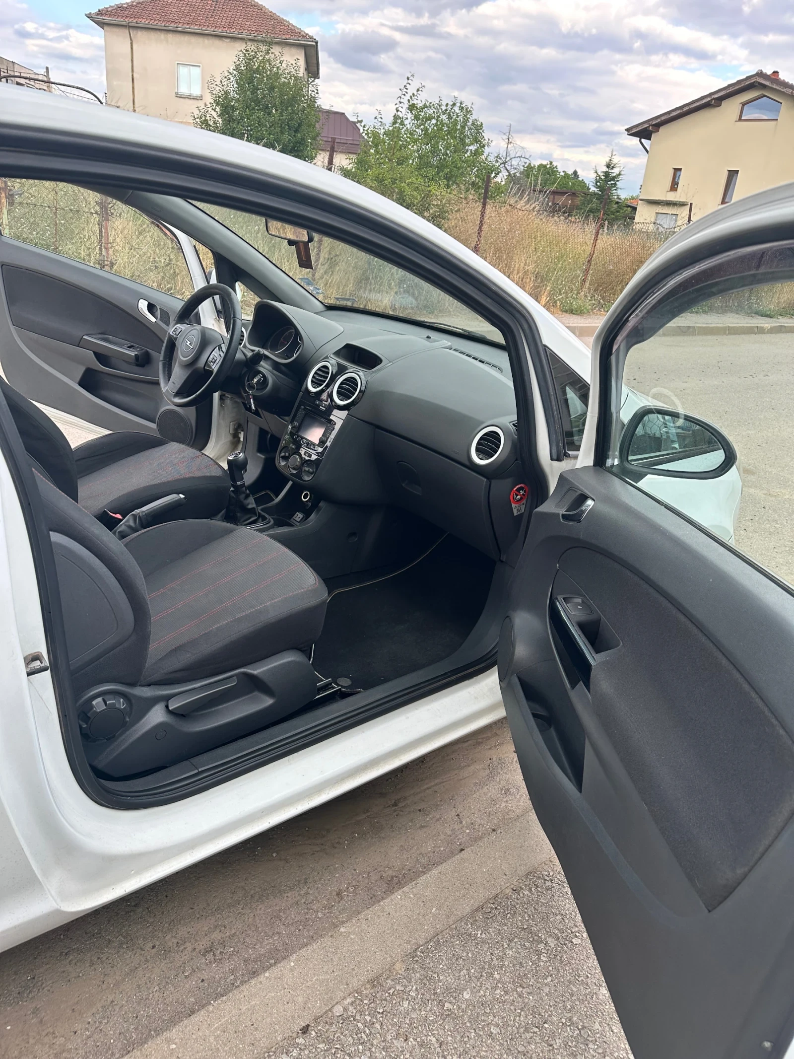 Opel Corsa, снимка 4 - Автомобили и джипове - 55396912