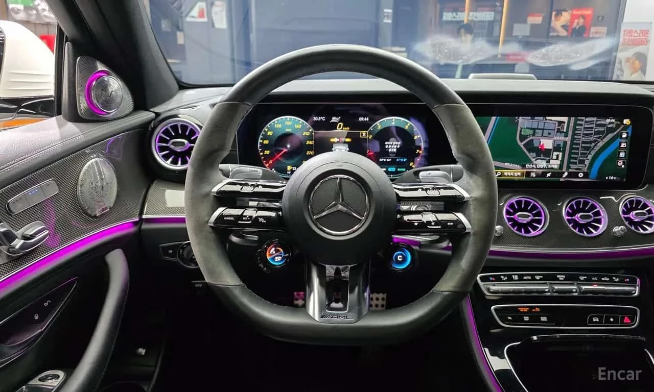 Mercedes-Benz E 53 AMG 4MATIC+ /ОБДУХВАНЕ/ДИСТРОНИК/360, снимка 10 - Автомобили и джипове - 55588862
