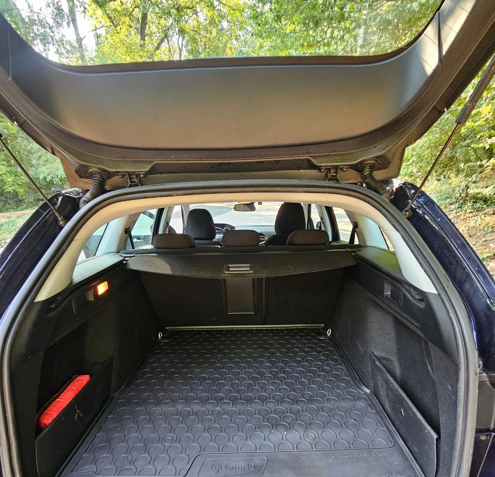 Peugeot 308, снимка 9 - Автомобили и джипове - 55655252