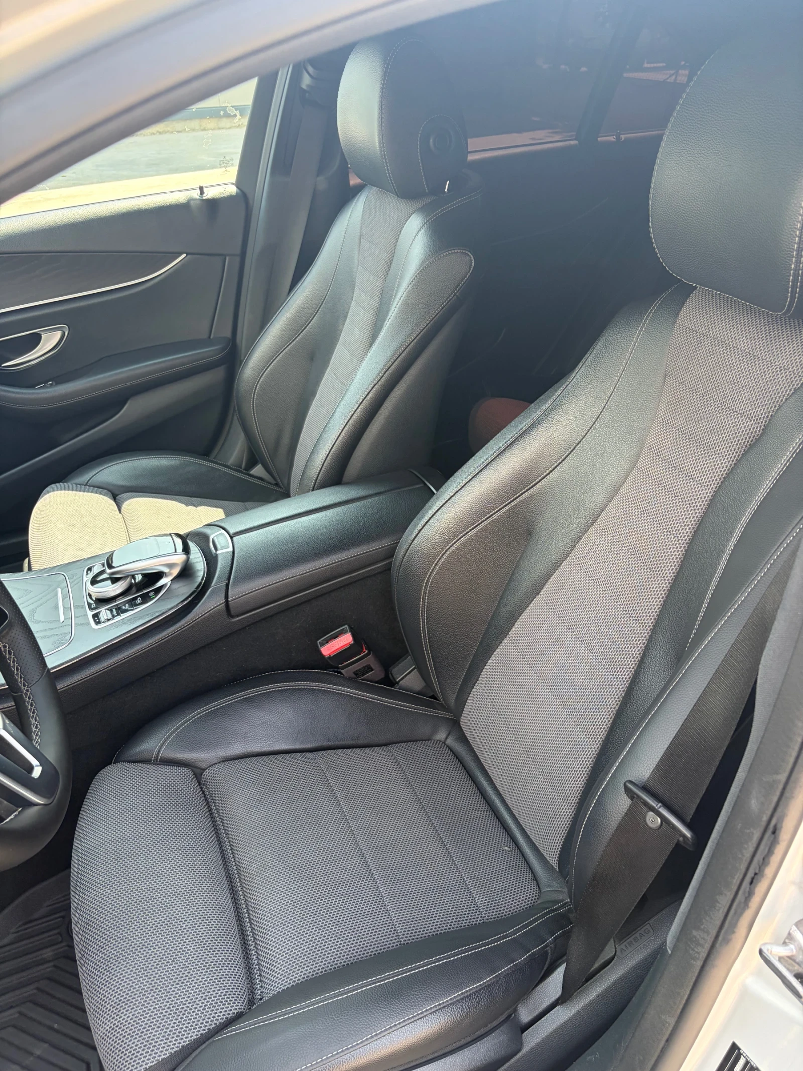 Mercedes-Benz E 220 ТОП СЪСТОЯНИЕ/ 2 компл. НОВИ гуми / БАРТЕР/, снимка 8 - Автомобили и джипове - 55824918