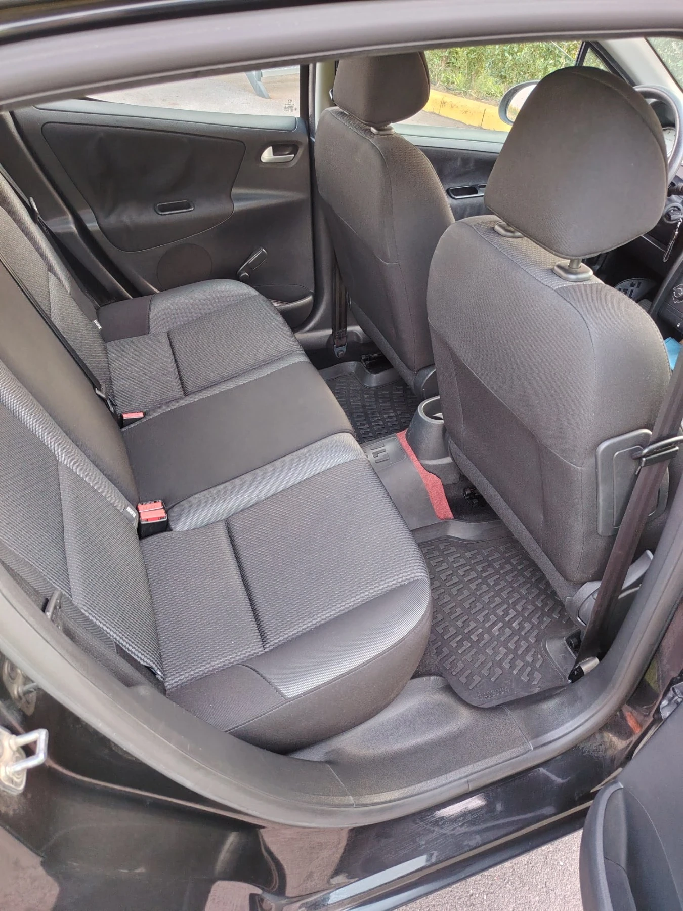 Peugeot 207, снимка 8 - Автомобили и джипове - 55980906
