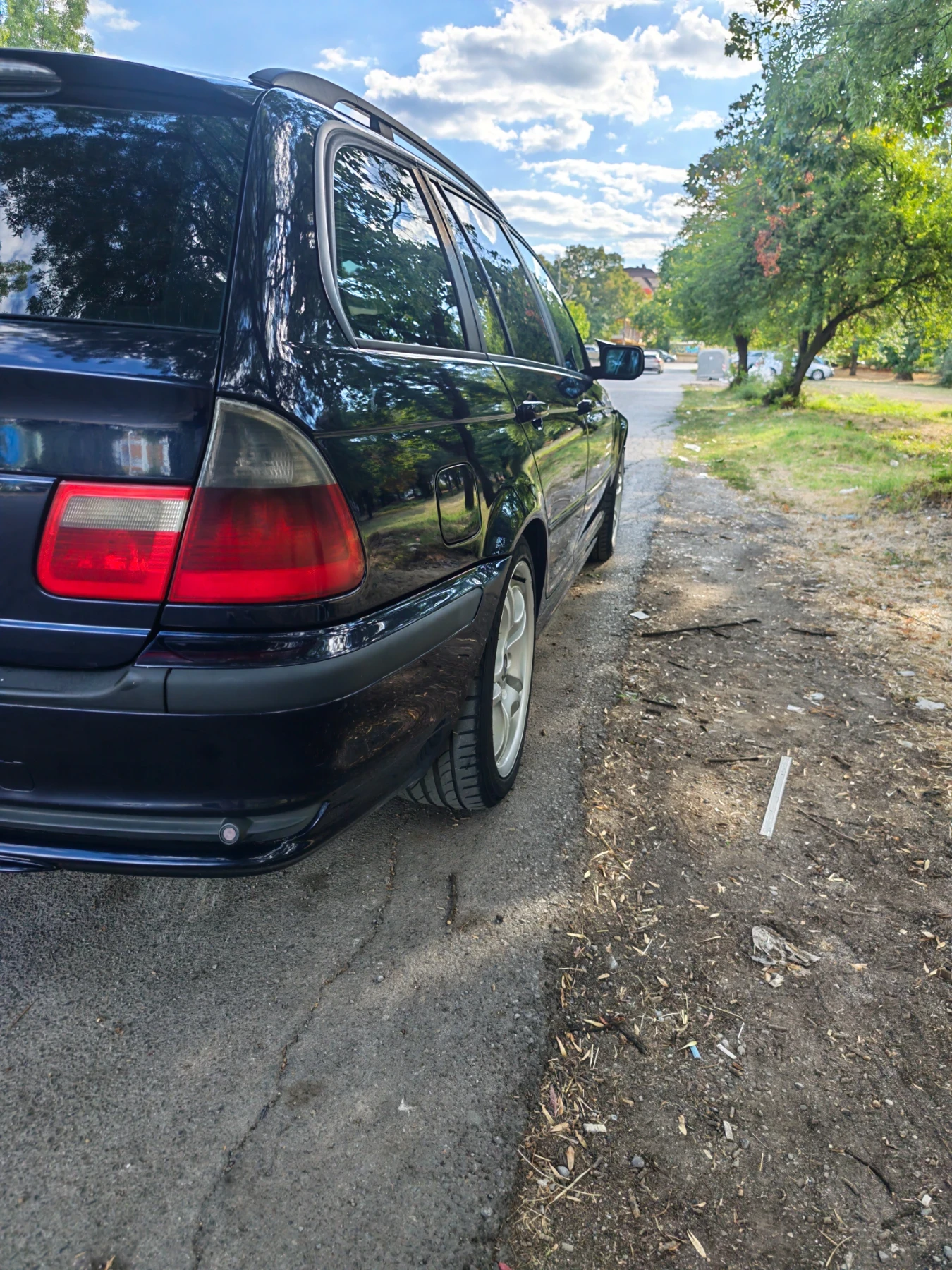BMW 320, снимка 5 - Автомобили и джипове - 56105051