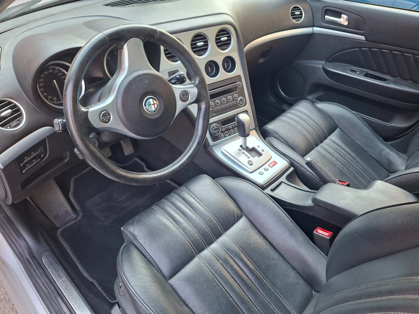 Alfa Romeo 159 2.4JTDm Q-tronic, снимка 12 - Автомобили и джипове - 56132297
