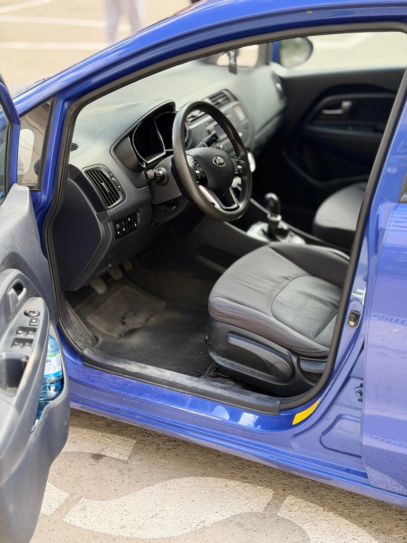 Kia Rio 1.4 CRDI 90k.c., снимка 5 - Автомобили и джипове - 56180409