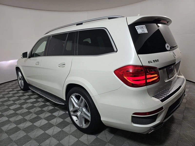 Mercedes-Benz GL 500 AMG* PACK* 3TV* ПОДГРЕВ* ОБДУХВАНЕ* МАСАЖ* КАМЕРА*, снимка 4 - Автомобили и джипове - 52430934