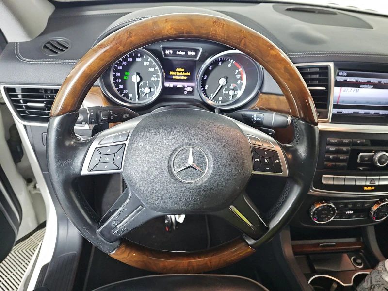 Mercedes-Benz GL 500 AMG* PACK* 3TV* ПОДГРЕВ* ОБДУХВАНЕ* МАСАЖ* КАМЕРА*, снимка 8 - Автомобили и джипове - 52430934