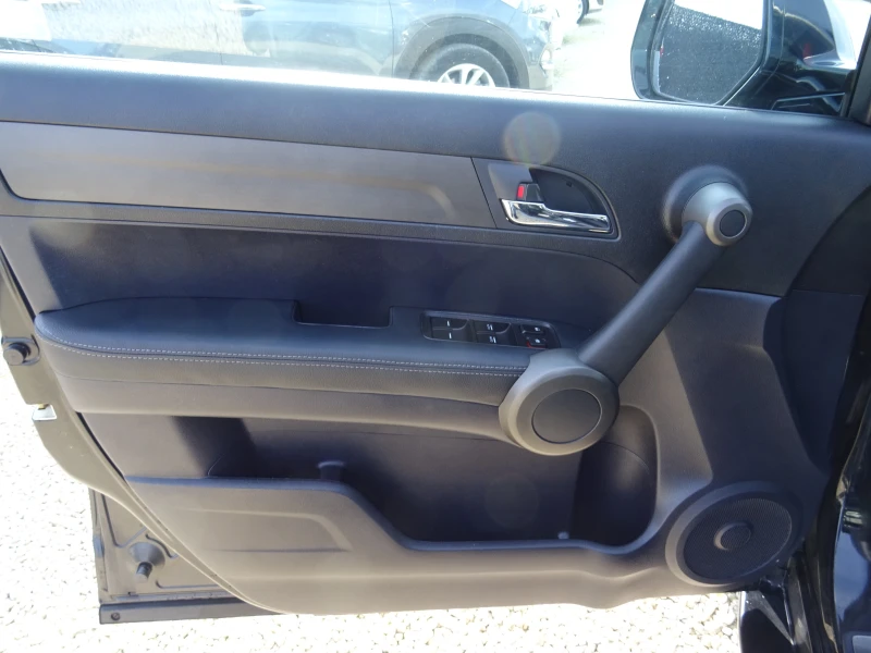 Honda Cr-v 2.2 i-DTEC Advance, снимка 8 - Автомобили и джипове - 52801093