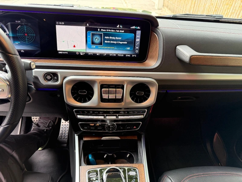 Mercedes-Benz G 400 d/AMG/4-MATIC/BURM/NIGHT/CAMERA/MULTIBEAM/, снимка 9 - Автомобили и джипове - 53093708