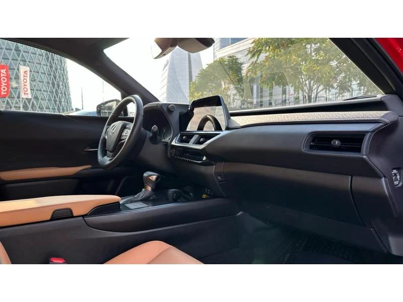 Lexus UX LEXUS 250h HSD F SPORT - изображение 6