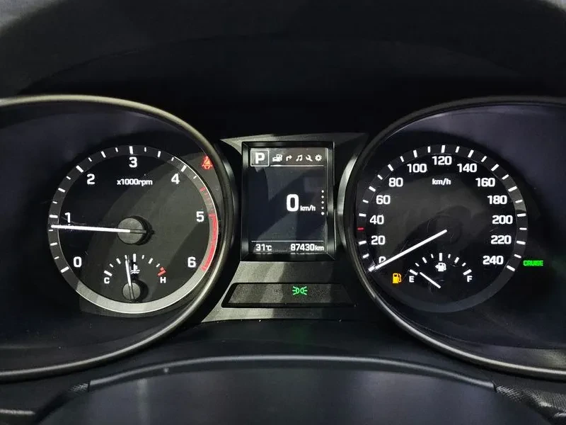 Hyundai Santa fe 2.0, снимка 8 - Автомобили и джипове - 54255466