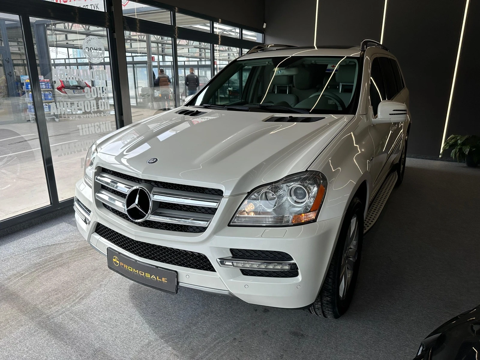 Mercedes-Benz GL 350 4 Matic* 7G Tronic* 7 Местен - изображение 4