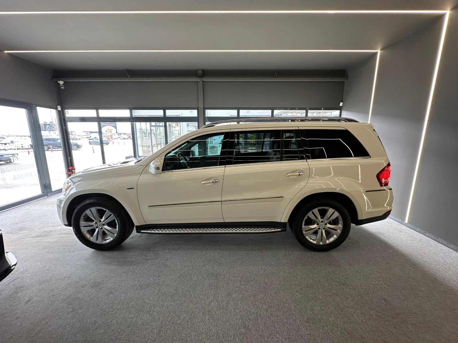 Mercedes-Benz GL 350 4 Matic* 7G Tronic* 7 Местен - изображение 3