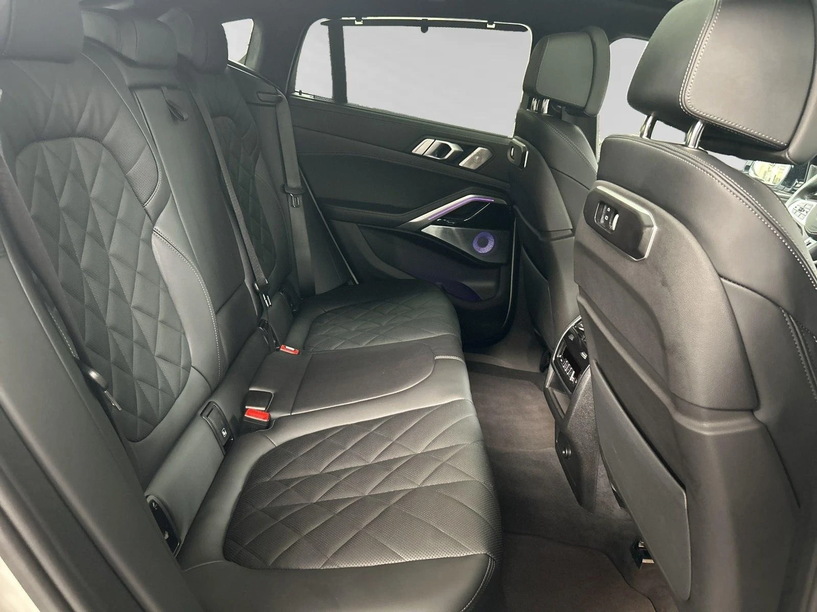 BMW X6 M60I XDRIVE PANO HEAD UP B&W 360 | Mobile.bg   16