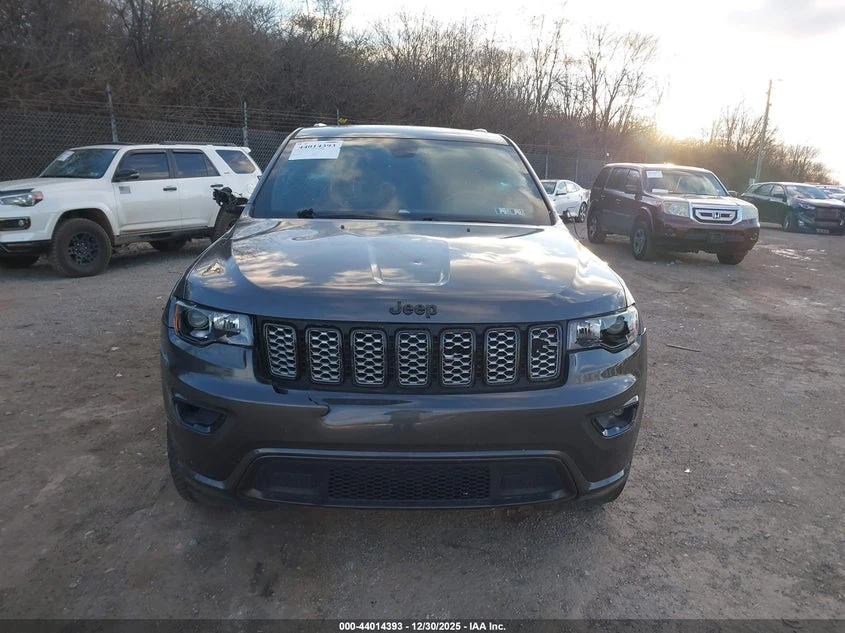 Jeep Grand cherokee Altitude 4X4, снимка 13 - Автомобили и джипове - 53940988