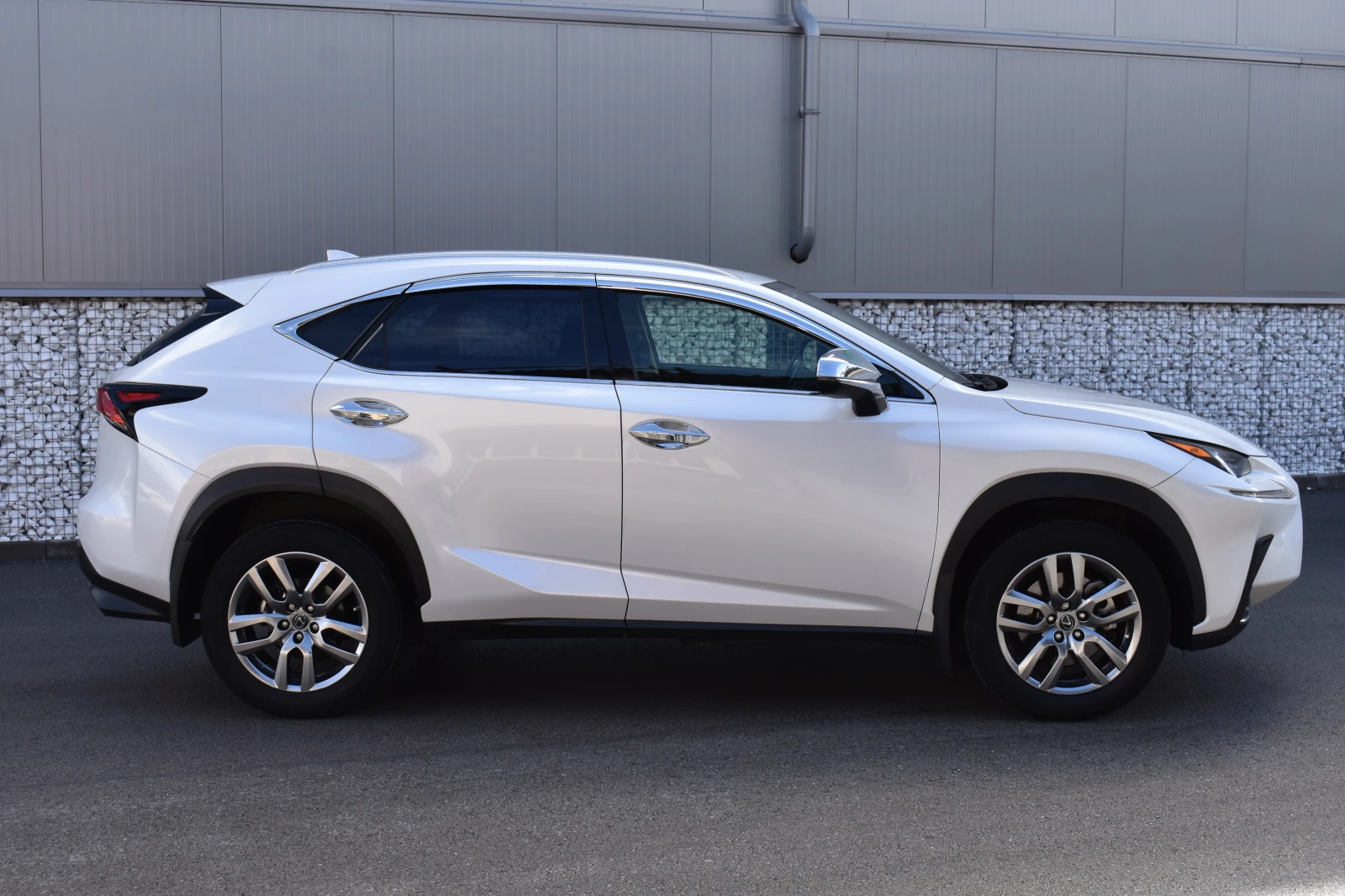 Lexus NX 300 2.0T/238kc/AWD/PREMIUM/FACELIFT/85000km/TOP!, снимка 4 - Автомобили и джипове - 54010752