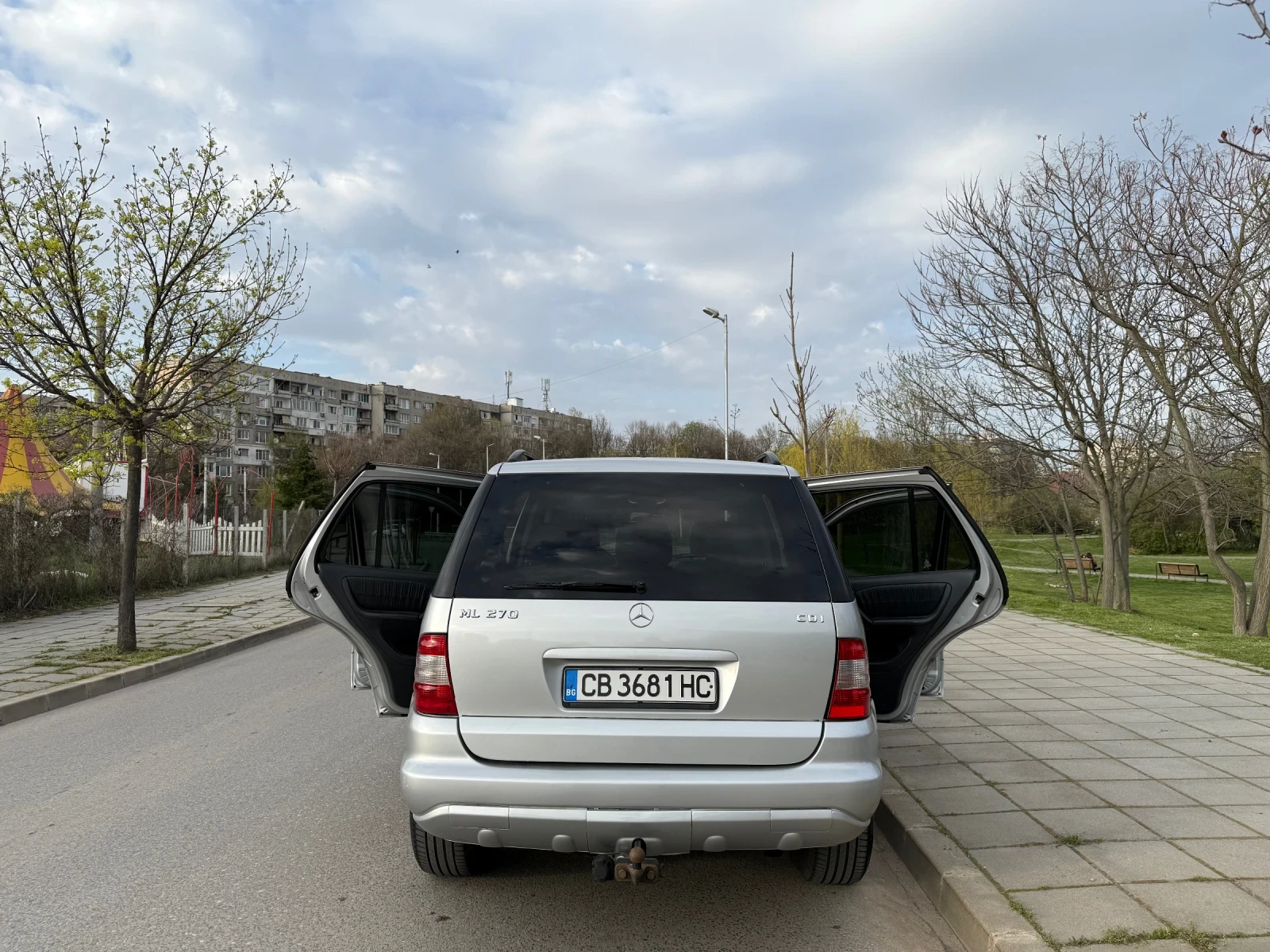 Mercedes-Benz ML 270, снимка 4 - Автомобили и джипове - 54195238