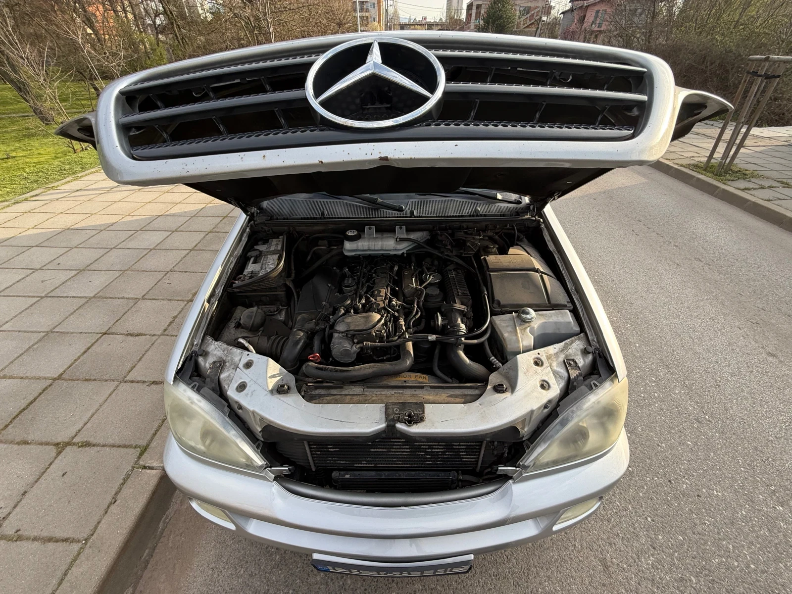 Mercedes-Benz ML 270, снимка 8 - Автомобили и джипове - 54195238