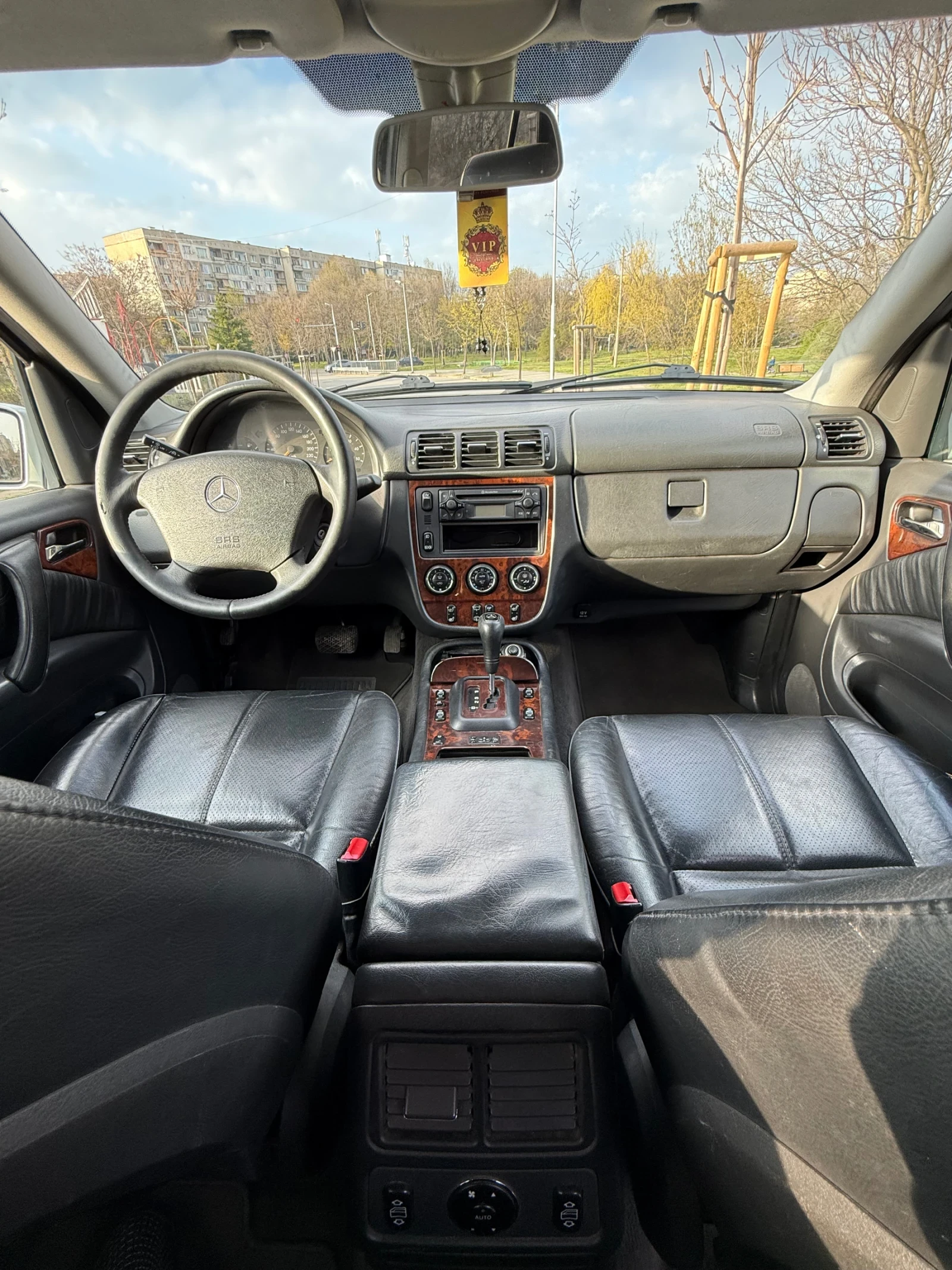 Mercedes-Benz ML 270, снимка 11 - Автомобили и джипове - 54195238