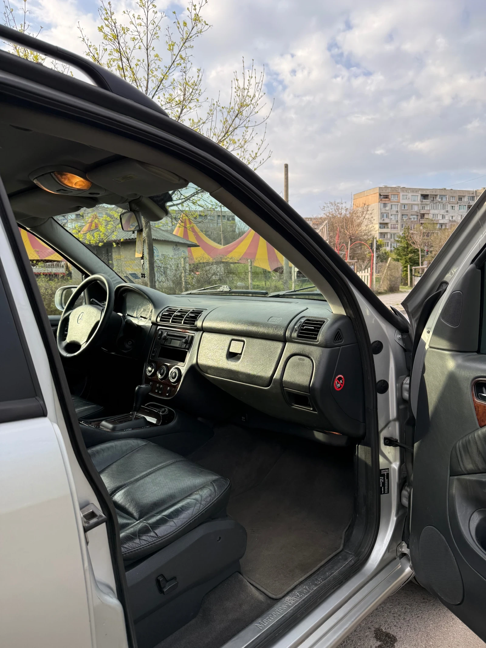 Mercedes-Benz ML 270, снимка 14 - Автомобили и джипове - 54195238