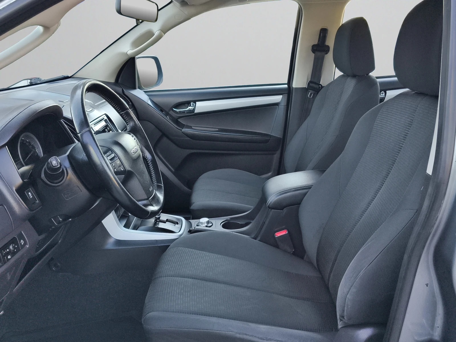 Isuzu D-max 4x4 D/C GRAVITY 6AT//1907I027 , снимка 11 - Автомобили и джипове - 54631171