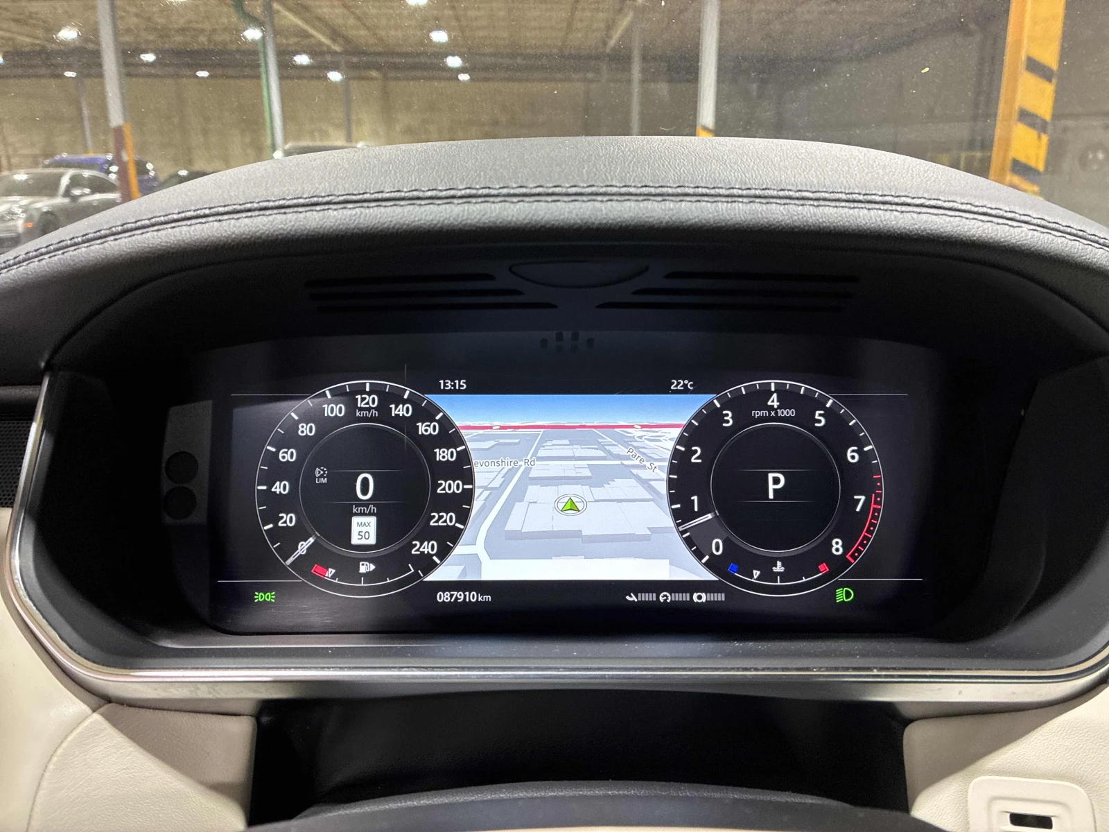Land Rover Range Rover Sport HST / АВТОКРЕДИТ, снимка 9 - Автомобили и джипове - 55968355