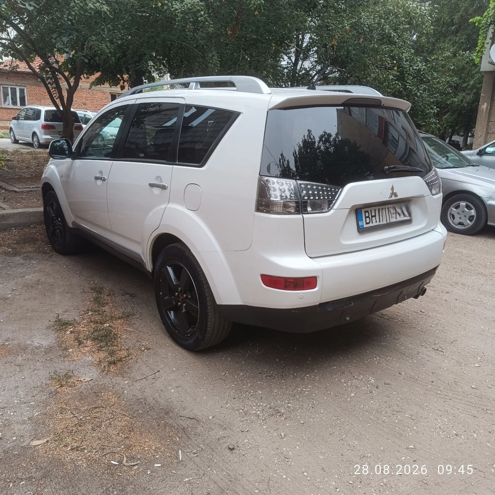 Mitsubishi Outlander, снимка 2 - Автомобили и джипове - 55972994