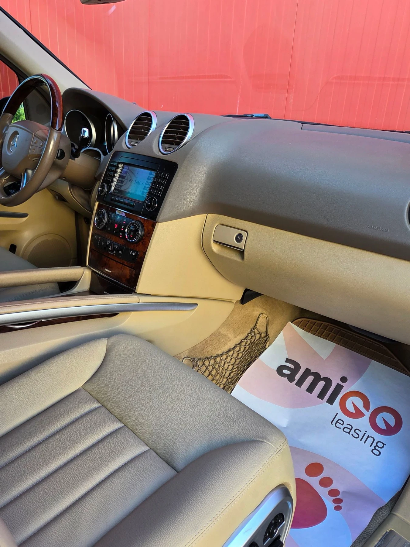 Mercedes-Benz ML 500  AMG Paket | LPG | 22 zoll | Р, снимка 14 - Автомобили и джипове - 56116662