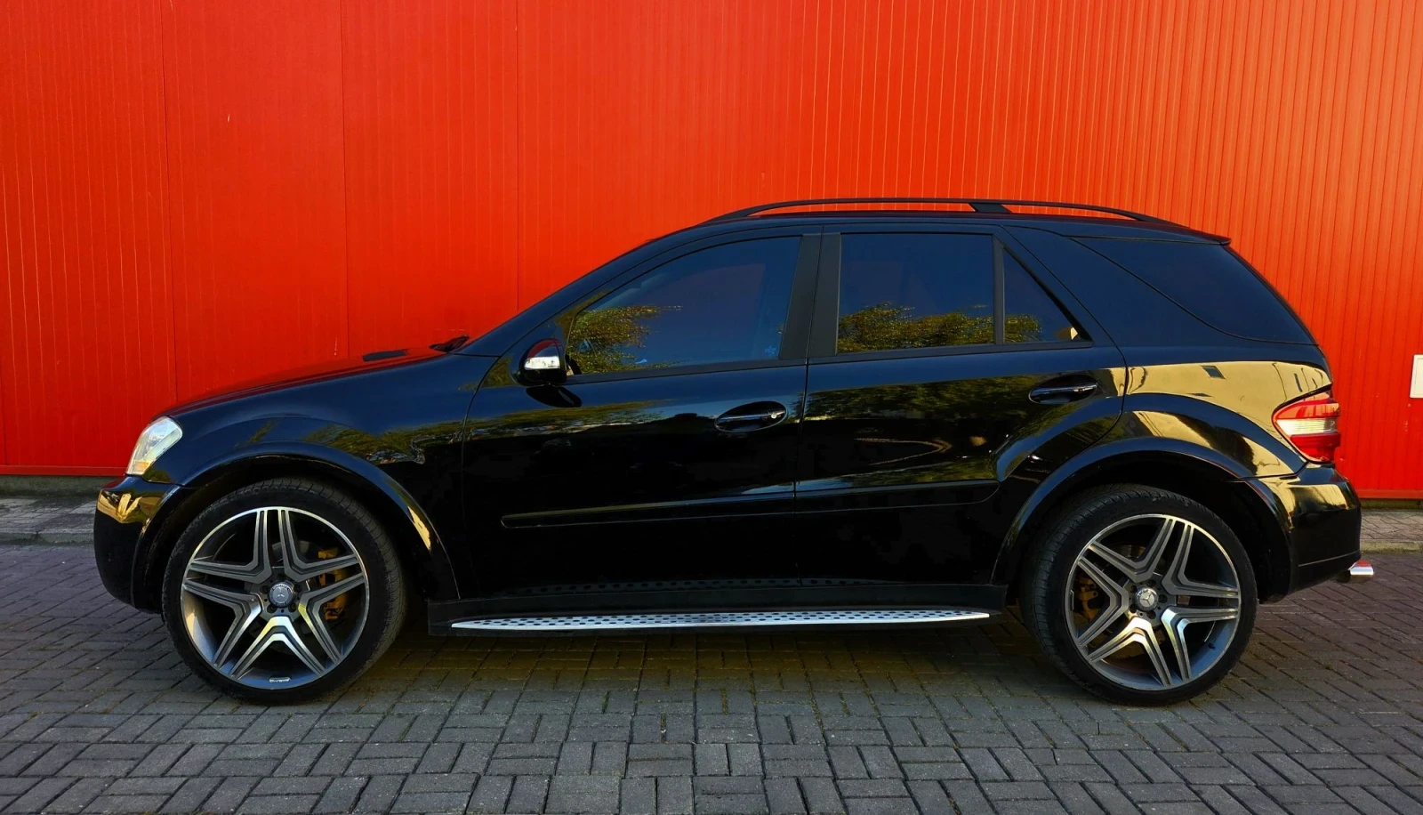 Mercedes-Benz ML 500  AMG Paket | LPG | 22 zoll | Р, снимка 7 - Автомобили и джипове - 56116662