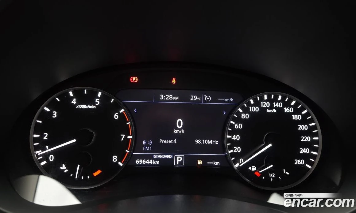 Infiniti QX50 2.0 Essential, снимка 11 - Автомобили и джипове - 56123102