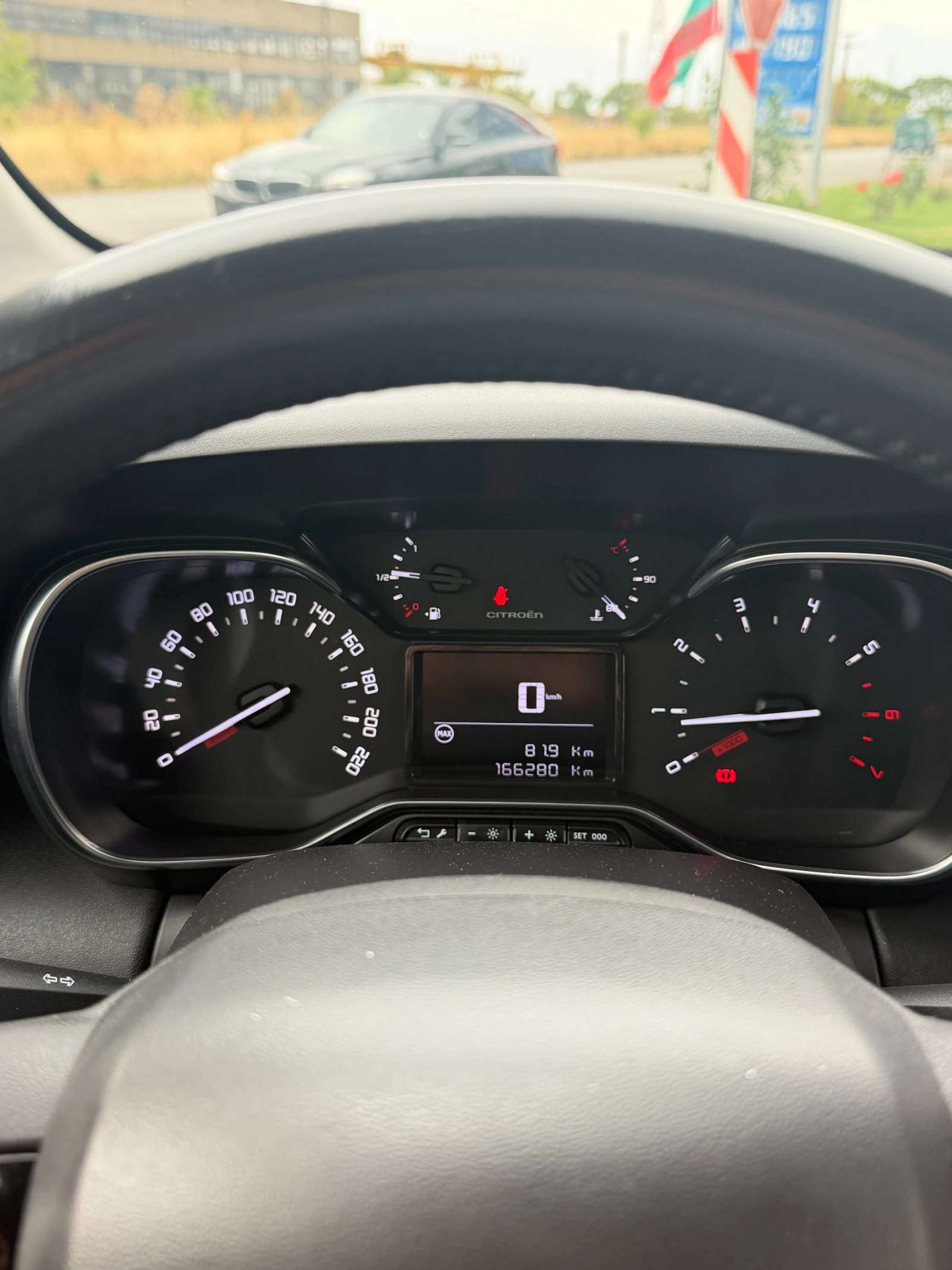 Citroen C3 Aircross, снимка 9 - Автомобили и джипове - 56356388