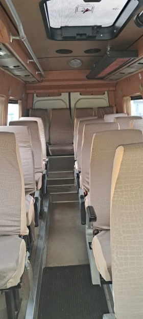 VW Crafter 20 места , 163 к. с., снимка 7