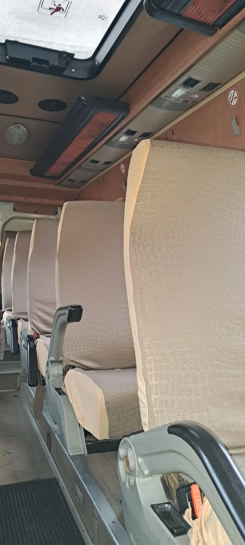 VW Crafter 20 места , 163 к. с., снимка 10 - Бусове и автобуси - 53590043