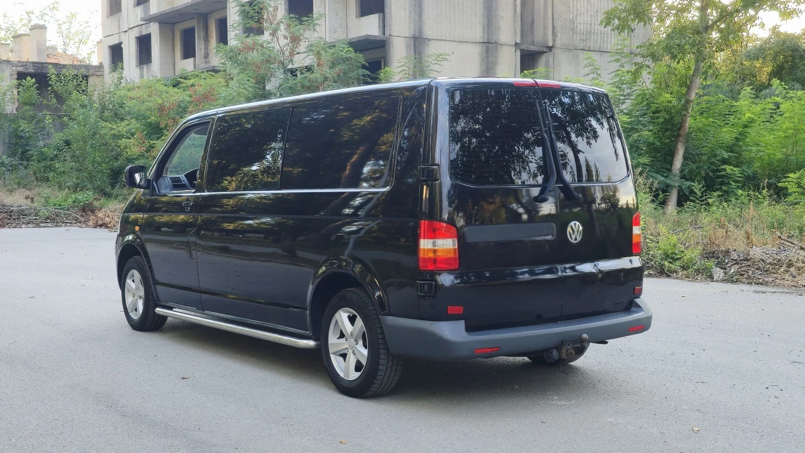 VW T5  Товаропътнически LONG, снимка 3 - Бусове и автобуси - 56075445