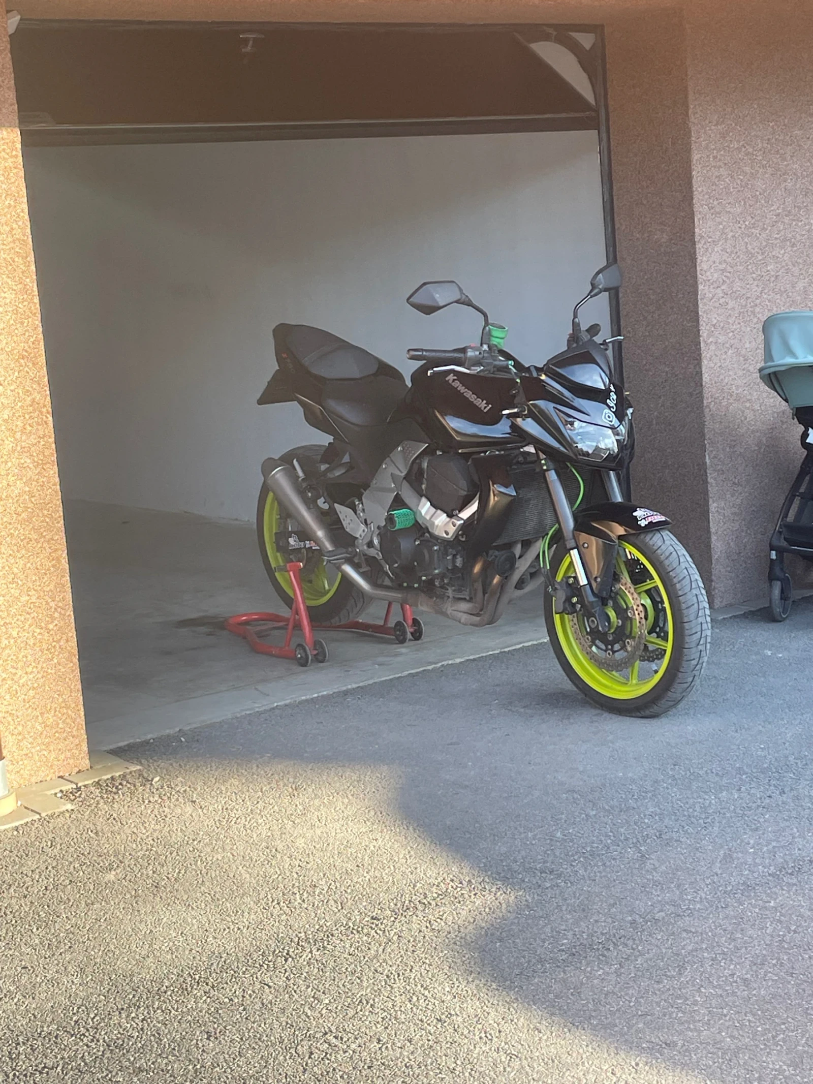 Kawasaki Z, снимка 4 - Мотоциклети и мототехника - 55066951