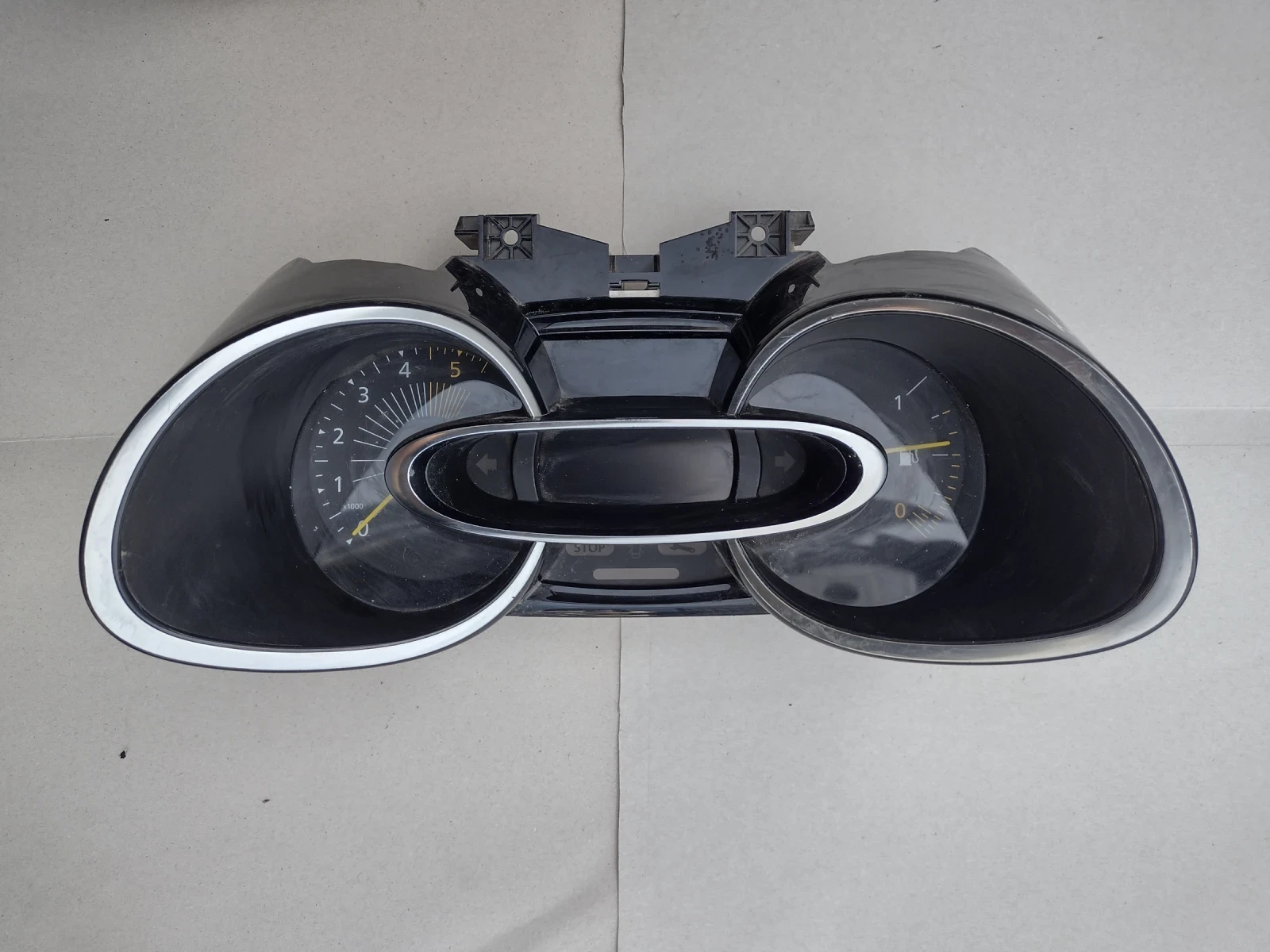 248106838R   RENAULT CLIO IV   VPCRRF-10849-GB | Mobile.bg   1