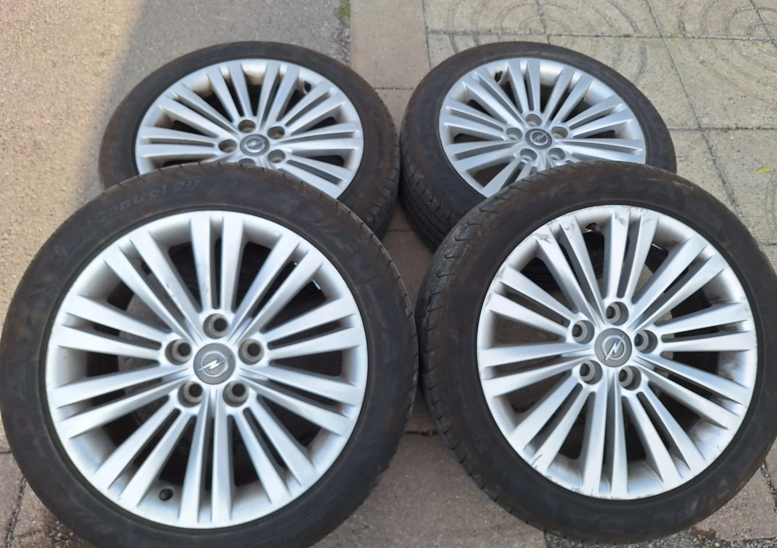 Гуми с джанти Fulda 245/45R18