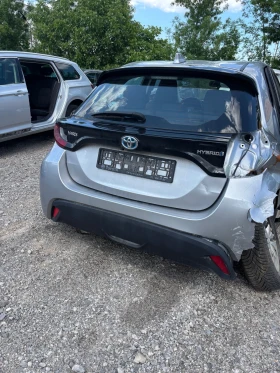 Toyota Yaris 1.5 Hybrid, снимка 2