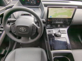 Toyota bZ4X LOUNGE/204HP/L/MATRIX/360/MEMO/NAVI/483q, снимка 6