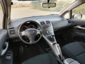 Toyota Auris 1.4 БЕНЗИН, снимка 12