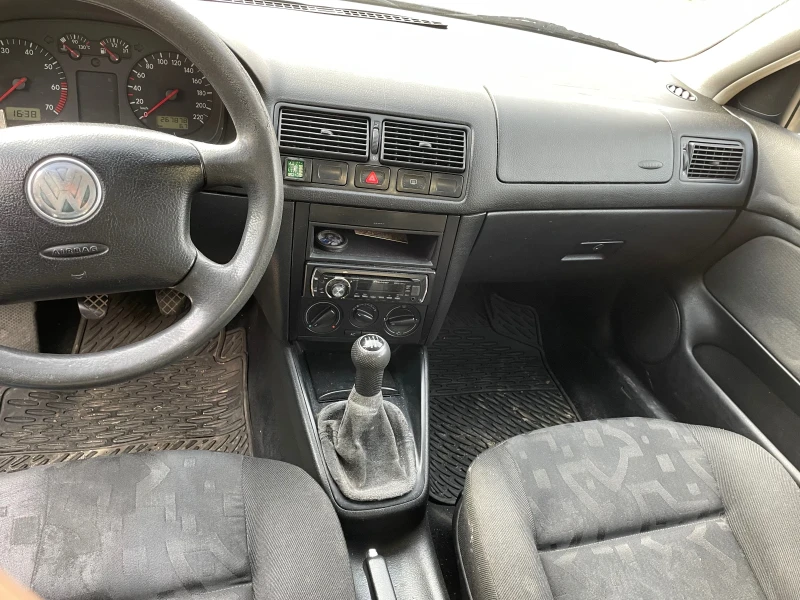 VW Golf 1.4, снимка 8 - Автомобили и джипове - 49609850