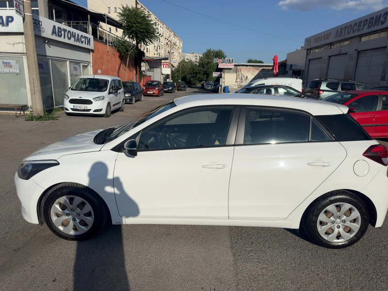 Hyundai I20, снимка 3 - Автомобили и джипове - 52304037
