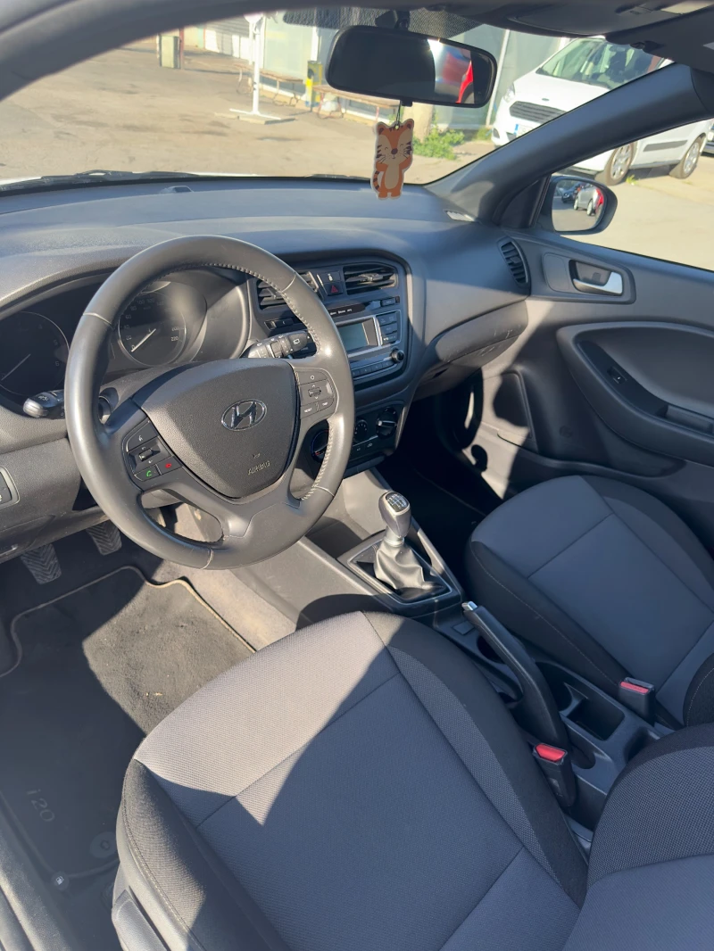 Hyundai I20, снимка 6 - Автомобили и джипове - 52304037