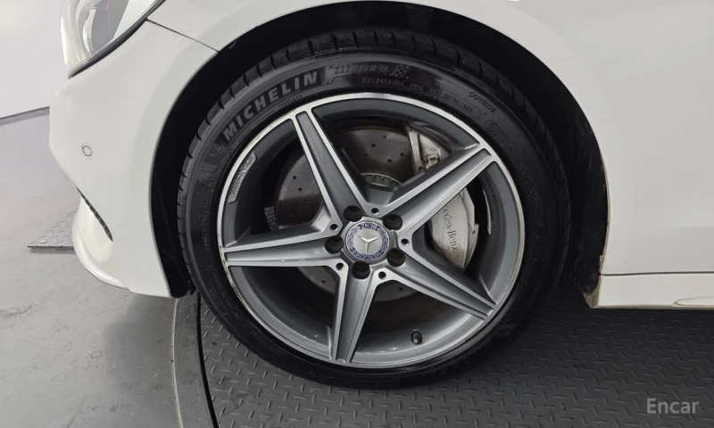 Mercedes-Benz C 250, снимка 5 - Автомобили и джипове - 52706022