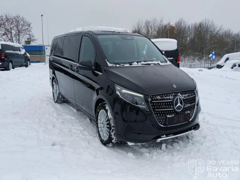 Mercedes-Benz V 300 d Extralang 4Matic Avantgarde, снимка 4 - Автомобили и джипове - 53591425