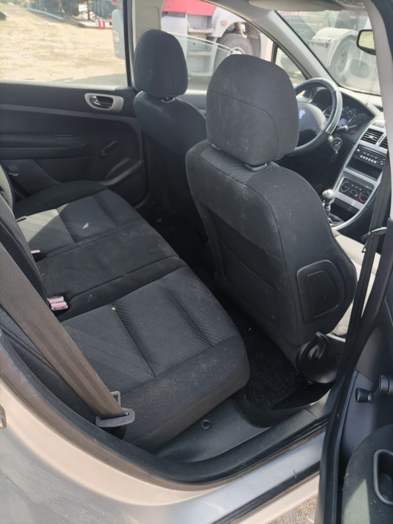 Peugeot 307 1.6HDI ШЕСТ СКОРОСТИ - 3900 лв. - 20765856 17