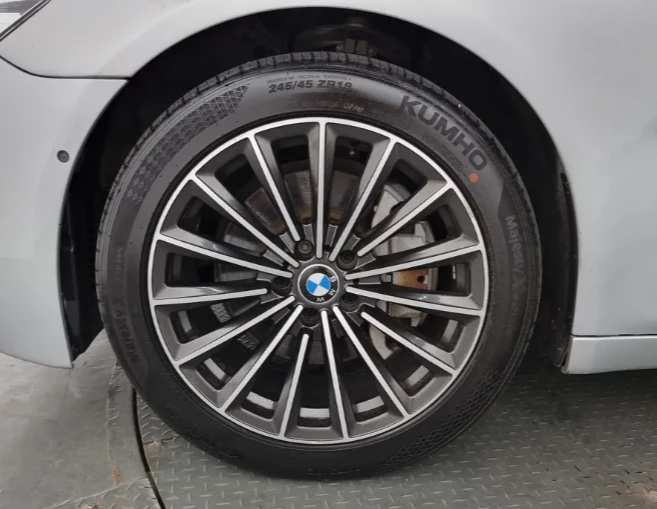 BMW 740 i - изображение 5